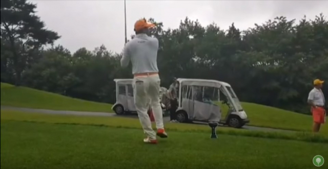 최호성 골퍼의 낚시꾼 스윙. 유튜브 캡처