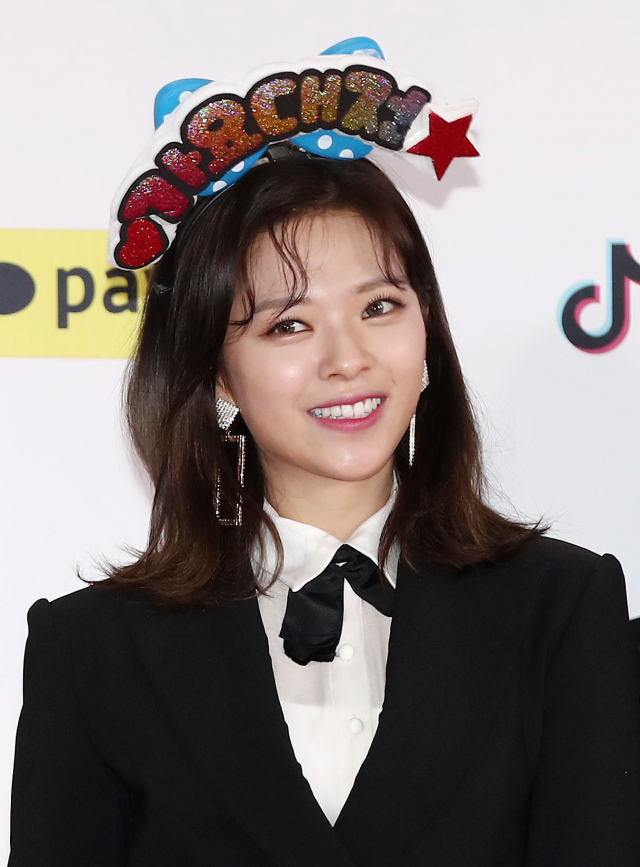 그룹 트와이스의 정연이 25일 오후 서울 구로구 고척돔에서 열린 