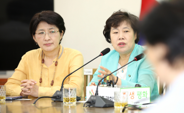 = 민주평화당 조배숙 의원(왼쪽 두번째)이 13일 오전 국회에서 열린 