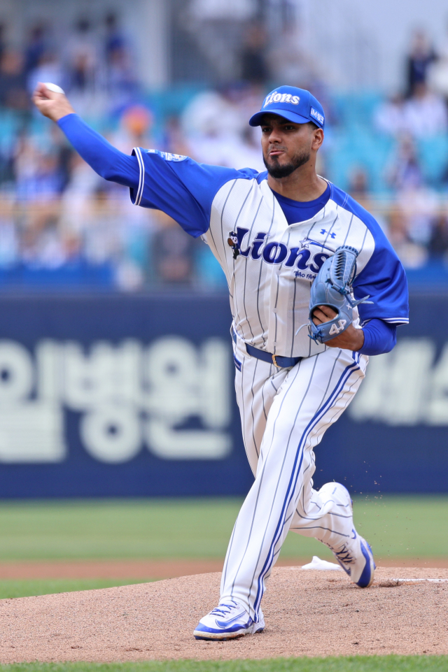 삼성 라이온즈의 선발투수 데니 레예스. 삼성 제공